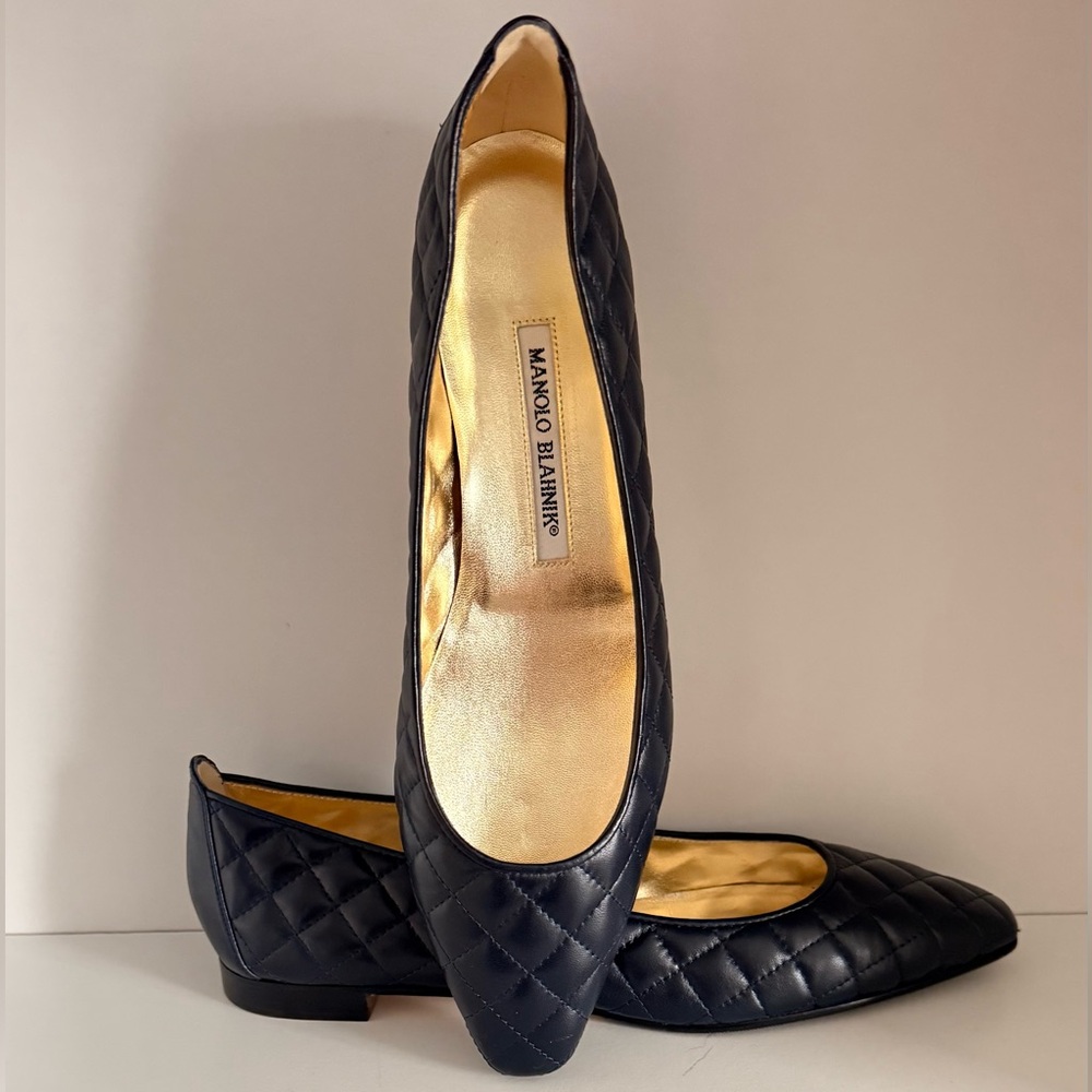 MANOLO BLAHNIK ‘Giungla’ Quilted Leather Flats – Navy | EU 39.5 / US 9